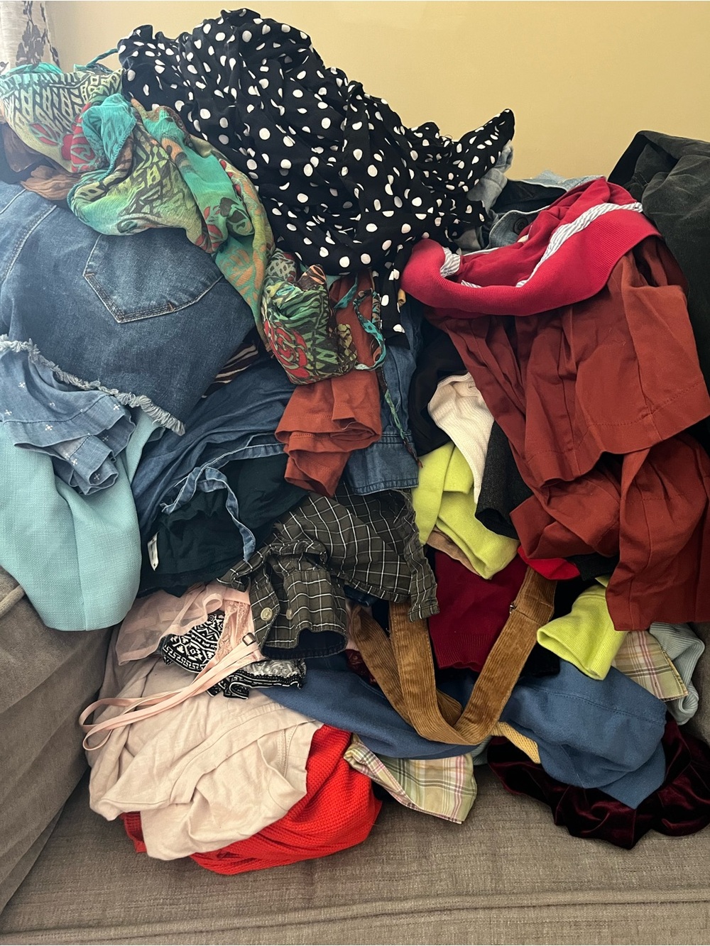 6 Piece Random Mystery Women’s Clothing Assortment